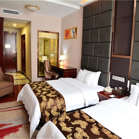 Lavande Hotel Wuhan Railway Station Esterno foto