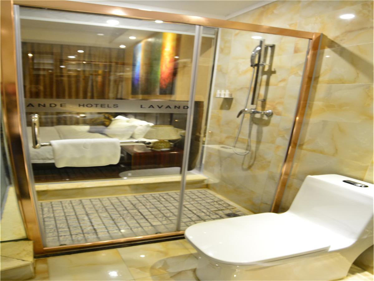Lavande Hotel Wuhan Railway Station Esterno foto