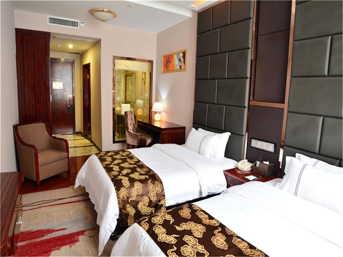 Lavande Hotel Wuhan Railway Station Esterno foto